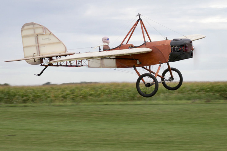 1919 Emmaselle fly-by